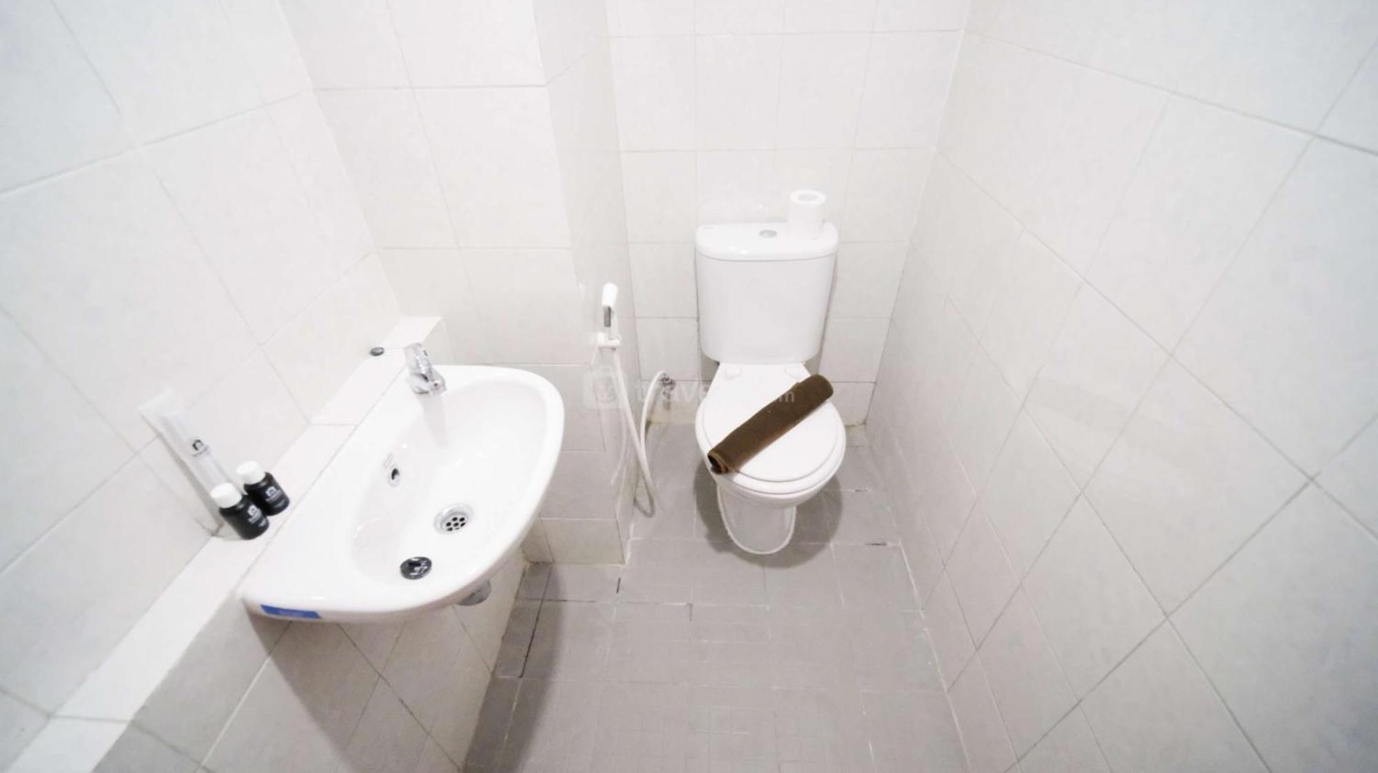 New And Homey 2br At Suncity By Travelio Sidoarjo